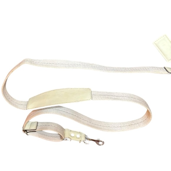 COACH 42481 SIGNATURE PATCHWORK SWINGPACK White Grey Silver - Picture 10 of 13